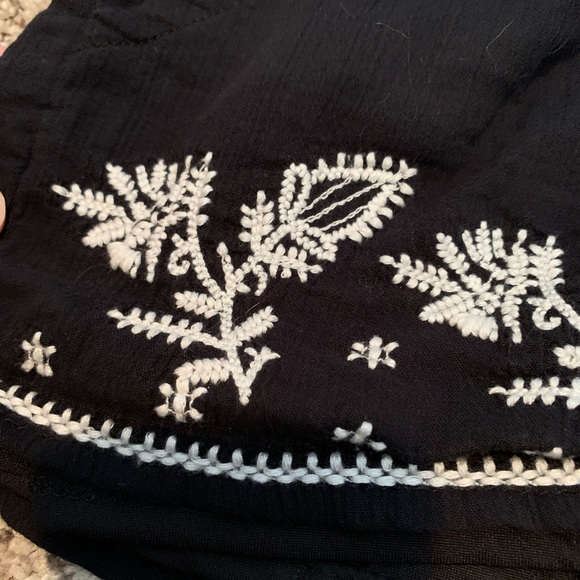 Mudd Shorts - Picture 5 of 5